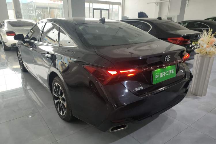 Used Toyota Avalon 2022 2.0L Luxury Edition Exterior 2