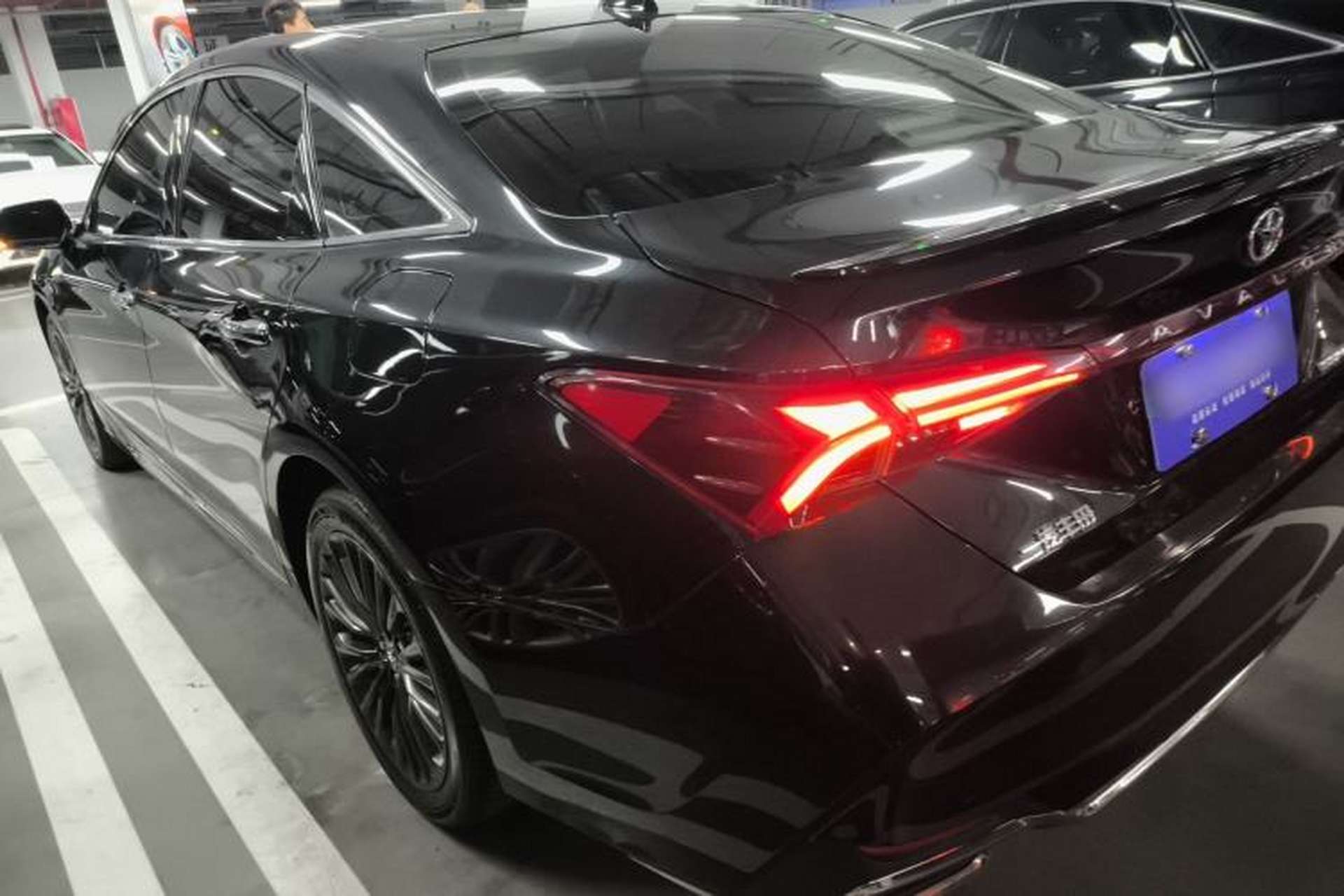 Used Toyota Avalon 2022 2.5L Touring Premium Edition Exterior 2
