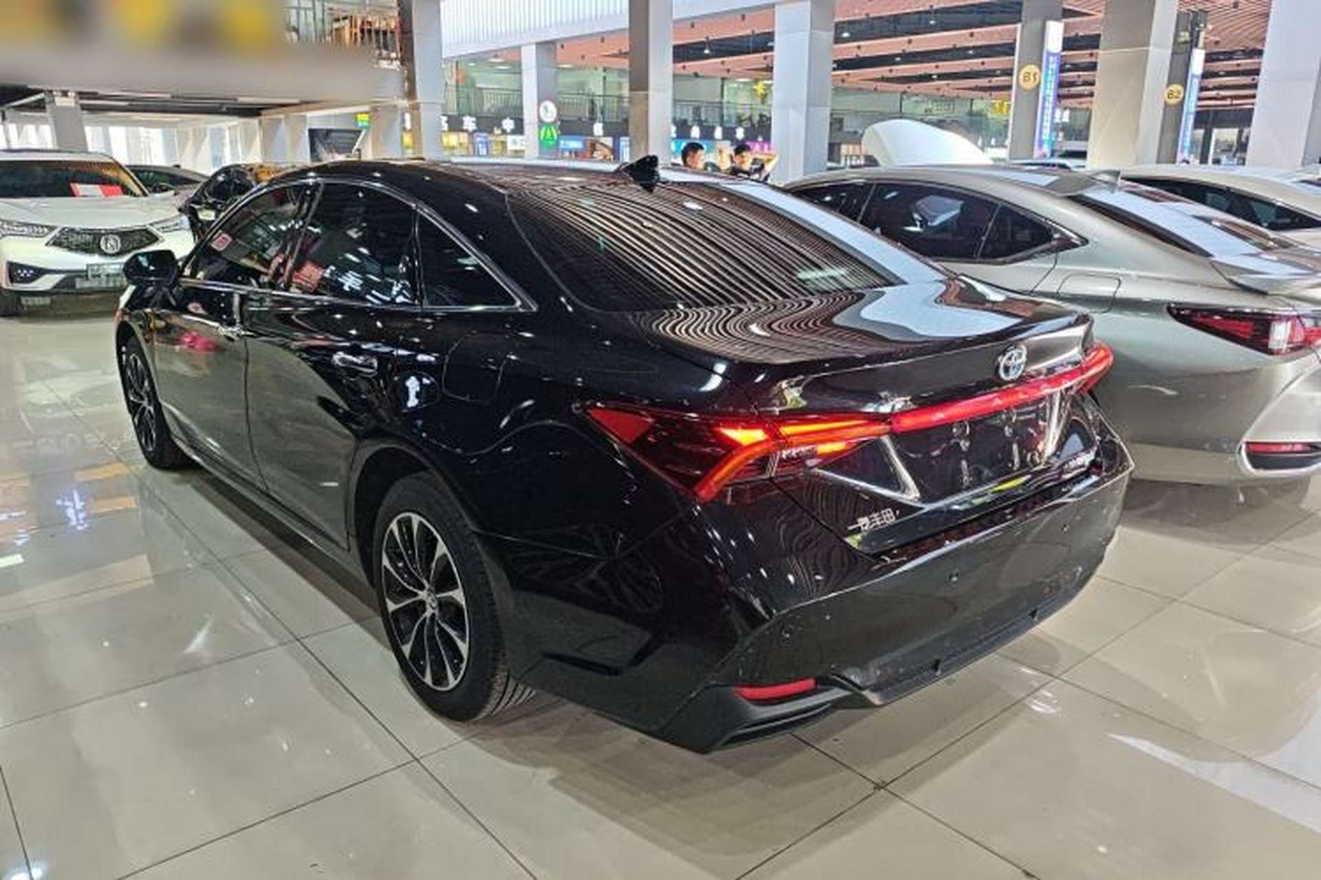 Used Toyota Avalon 2022 Dual-Engine 2.5L Luxury Edition Exterior 2