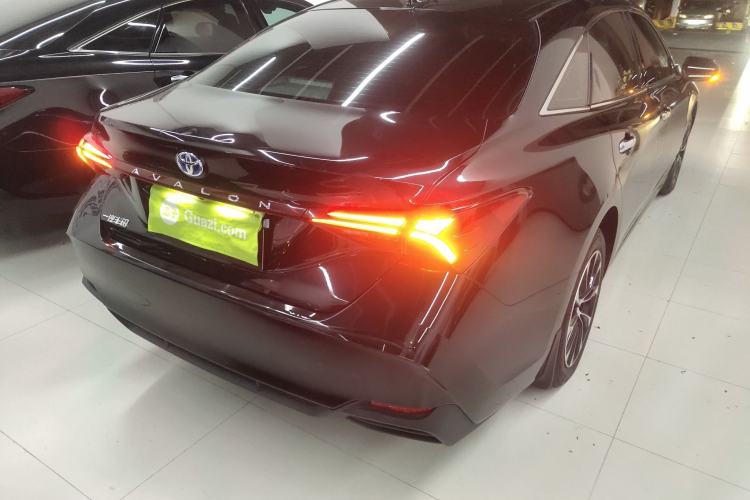 Used Toyota Avalon 2022 Dual-Engine 2.5L Luxury Edition Exterior 3