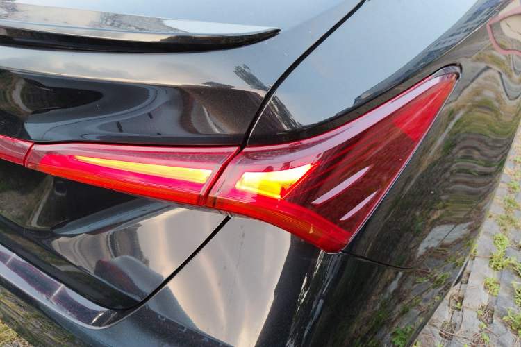 Used Toyota Avalon 2022 2.5L Luxury Edition Exterior 3