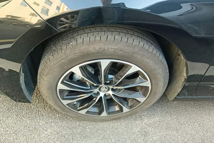 Used Toyota Avalon 2022 2.5L Luxury Edition Exterior 4