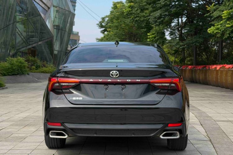 Used Toyota Avalon 2022 2.0L Luxury Edition Exterior 4