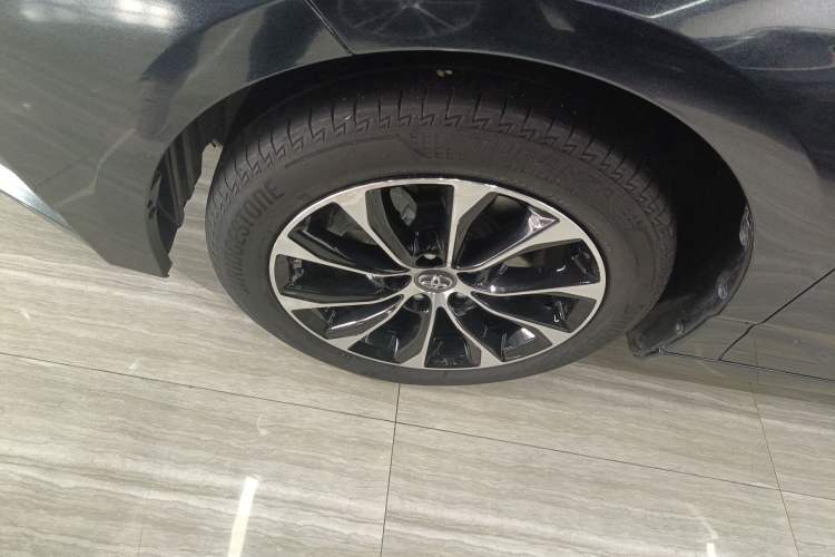 Used Toyota Avalon 2022 Dual-Engine 2.5L Luxury Edition Exterior 4
