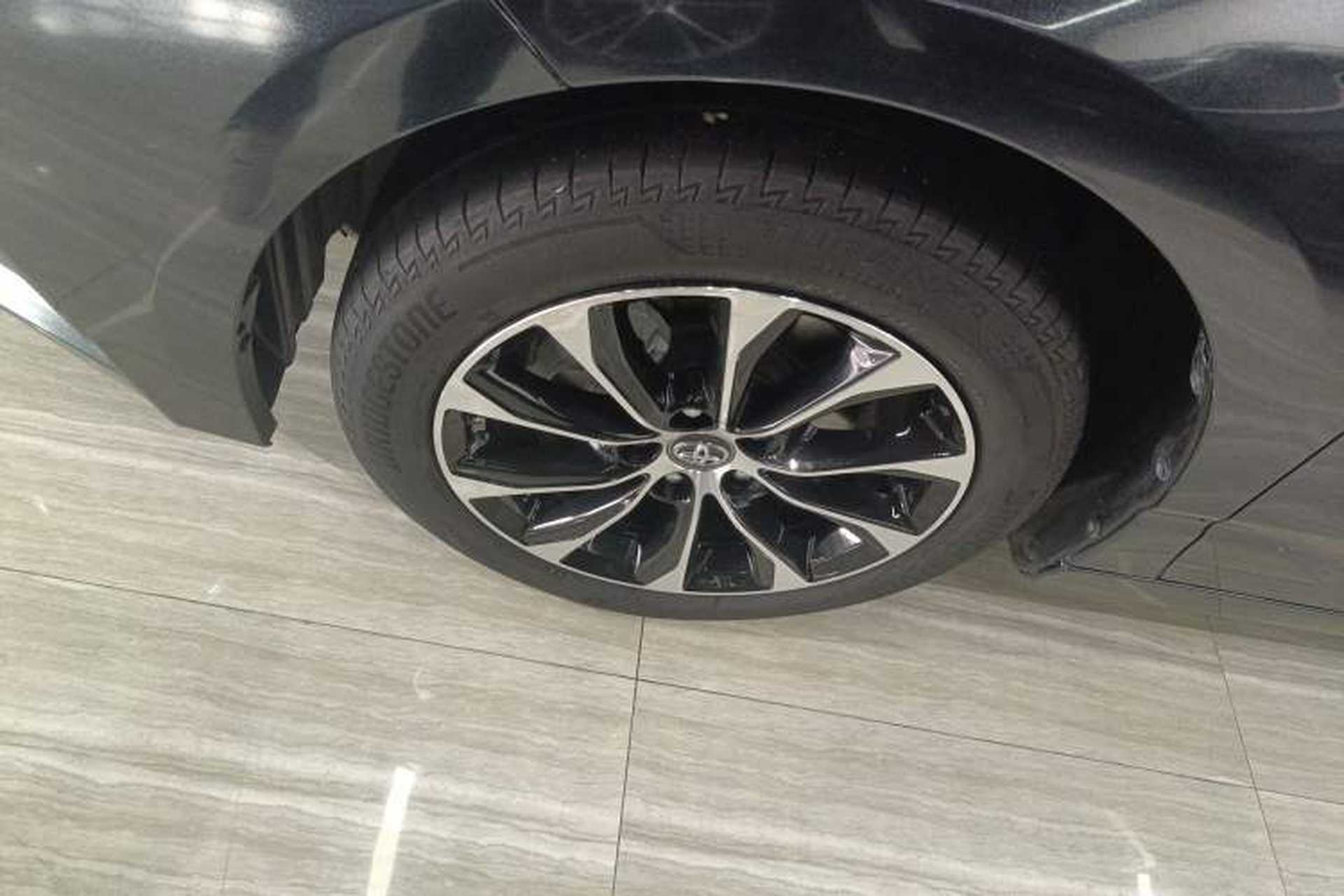Used Toyota Avalon 2022 Dual-Engine 2.5L Luxury Edition Exterior 4