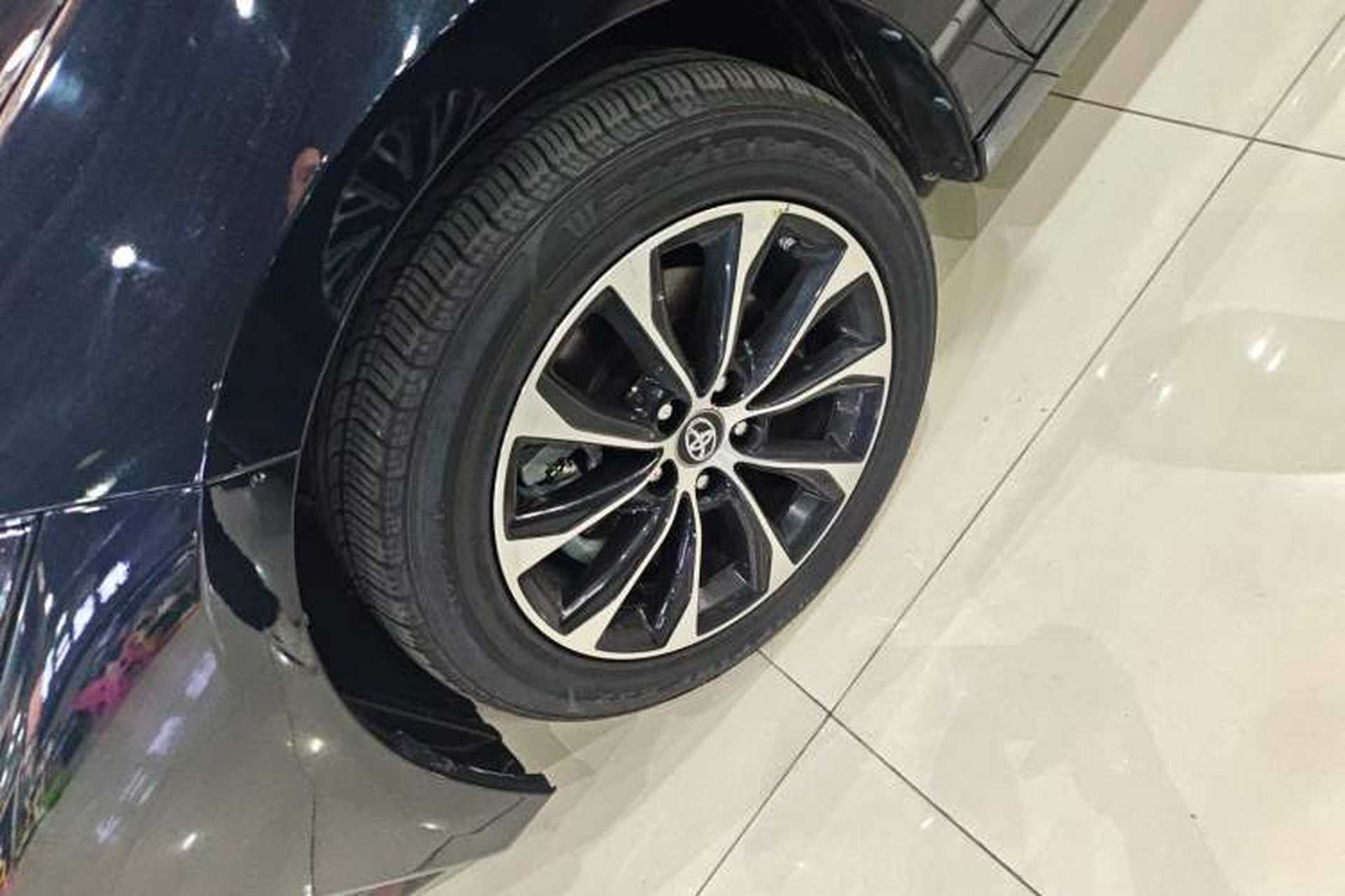 Used Toyota Avalon 2022 Dual-Engine 2.5L Luxury Edition Exterior 4