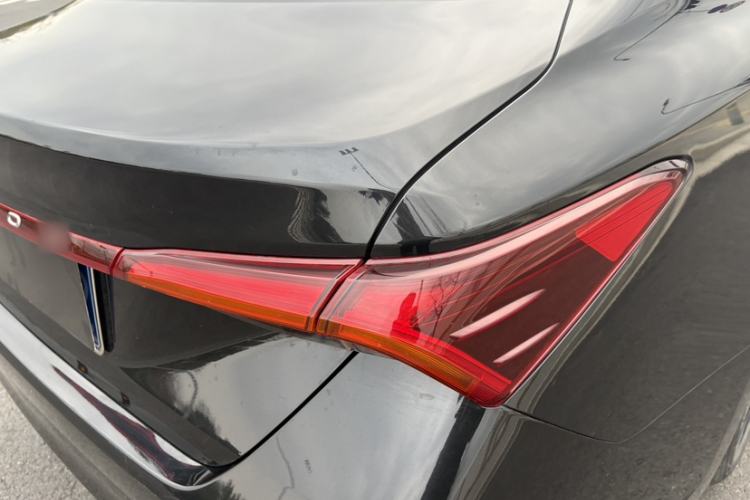 Used Toyota Avalon 2022 2.0L Luxury Edition Exterior 4