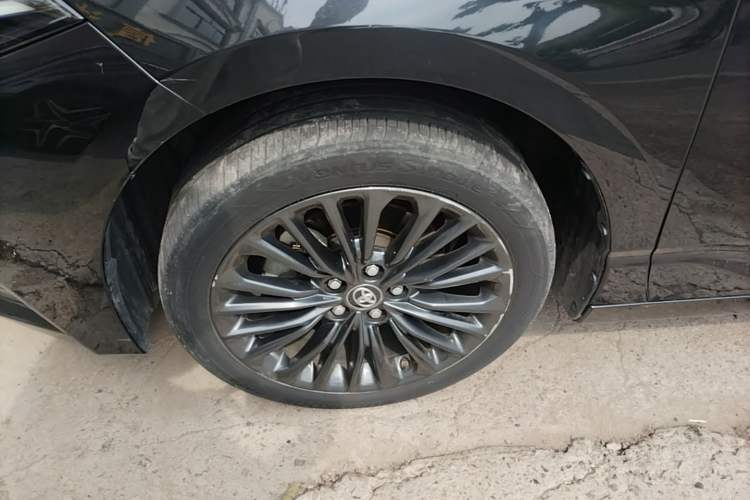 Used Toyota Avalon 2022 2.0L XLE Premium Edition Exterior 4