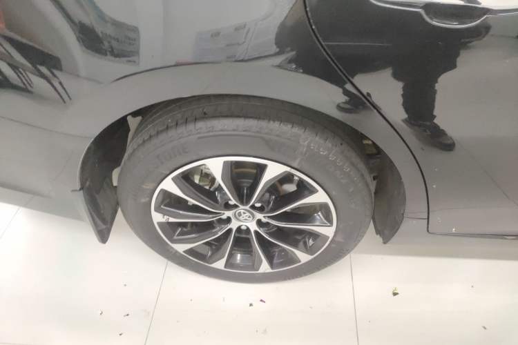 Used Toyota Avalon 2022 Dual-Engine 2.5L Luxury Edition Exterior 5