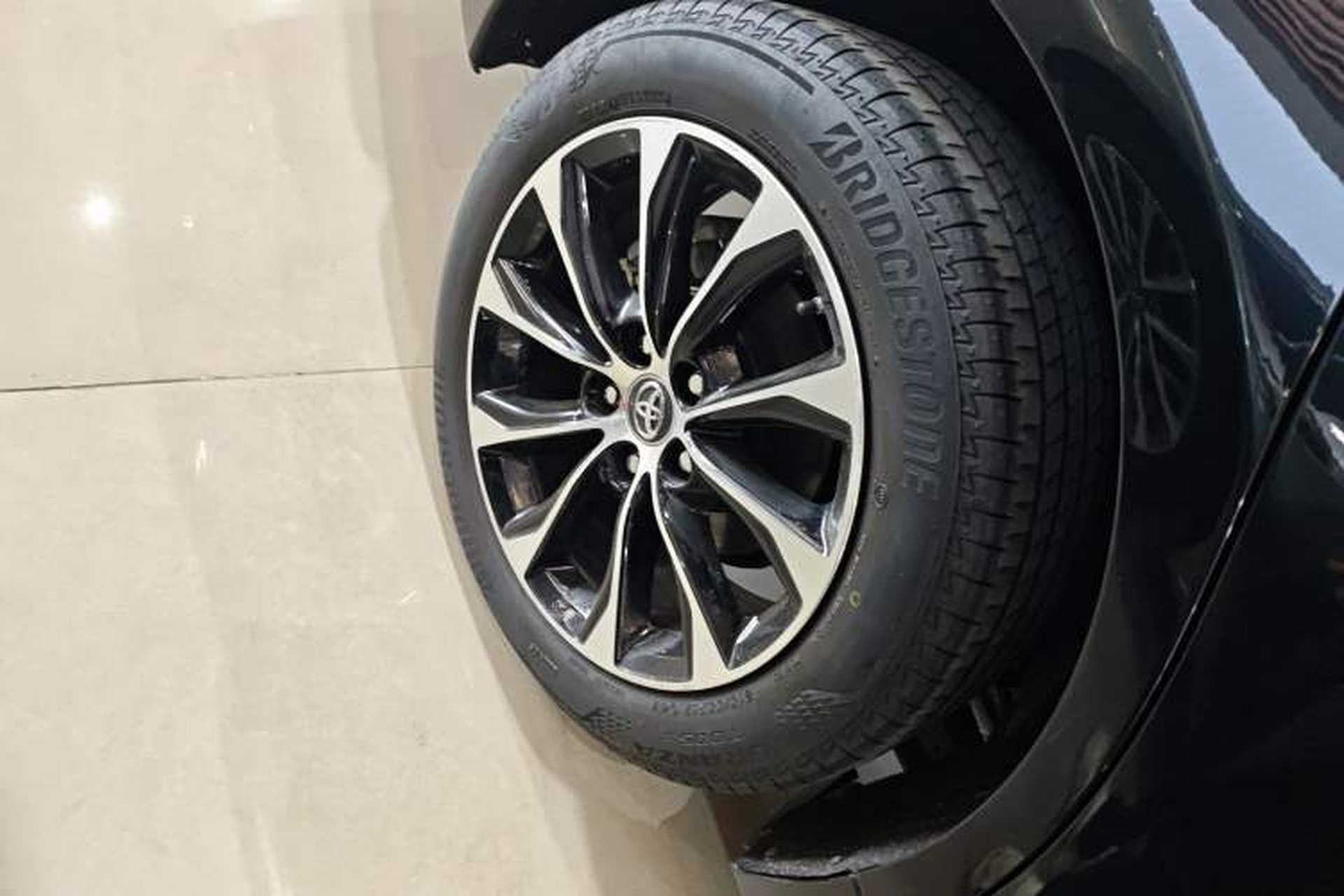 Used Toyota Avalon 2022 Dual-Engine 2.5L Luxury Edition Exterior 5