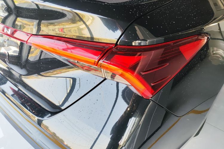 Used Toyota Avalon 2022 2.0L Luxury Edition Exterior 6