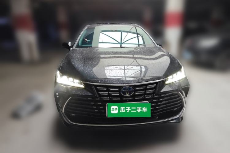 Used Toyota Avalon 2022 Dual-Engine 2.5L XLE Premium Edition Front
