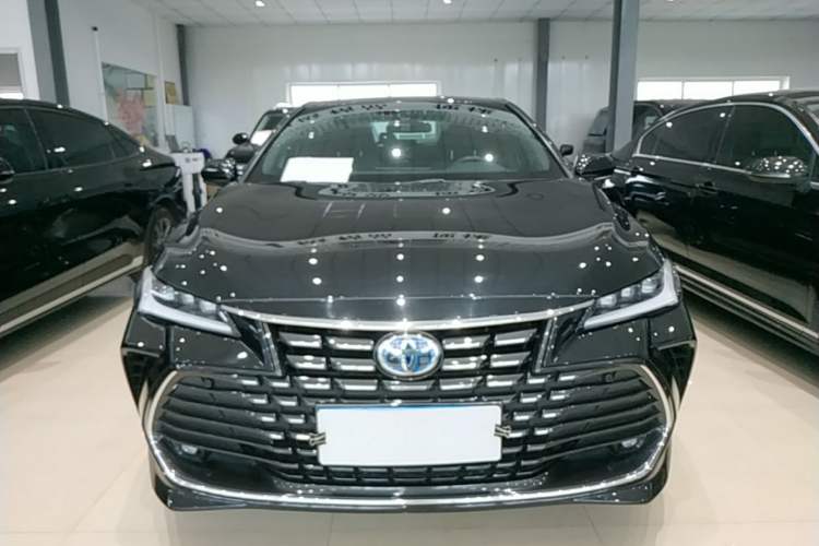 Used Toyota Avalon 2022 Dual-Engine 2.5L Luxury Edition Front