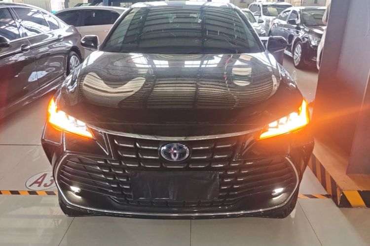 Used Toyota Avalon 2022 Dual-Engine 2.5L Luxury Edition Front