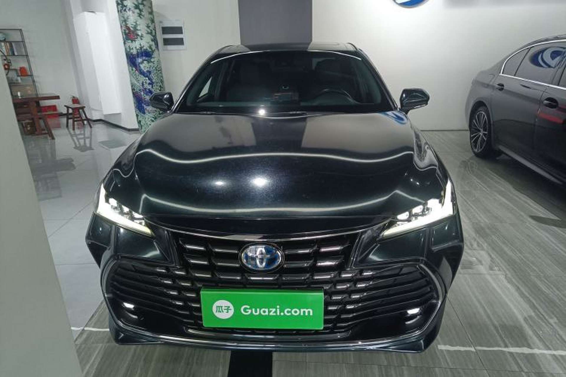 Used Toyota Avalon 2022 Dual-Engine 2.5L Luxury Edition Front