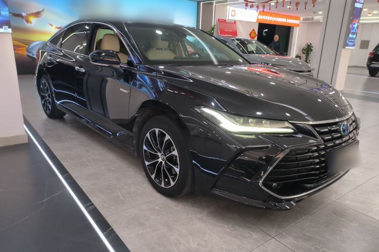 Used Toyota Avalon 2022 Dual-Engine 2.5L Luxury Edition Front Right 45 Deg