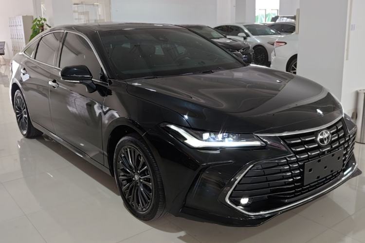 Used Toyota Avalon 2022 2.0L XLE Premium Edition Front Right 45 Deg