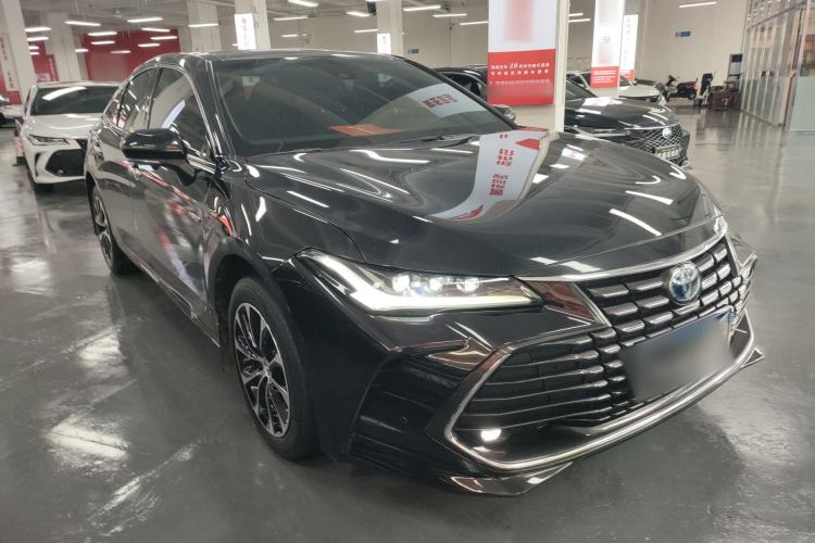 Used Toyota Avalon 2022 Dual-Engine 2.5L Luxury Edition Front Right 45 Deg
