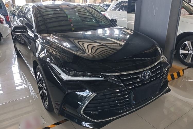 Used Toyota Avalon 2022 Dual-Engine 2.5L Luxury Edition Front Right 45 Deg