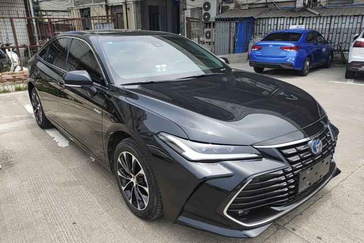 Used Toyota Avalon 2022 Dual-Engine 2.5L Luxury Edition Front Right 45 Deg