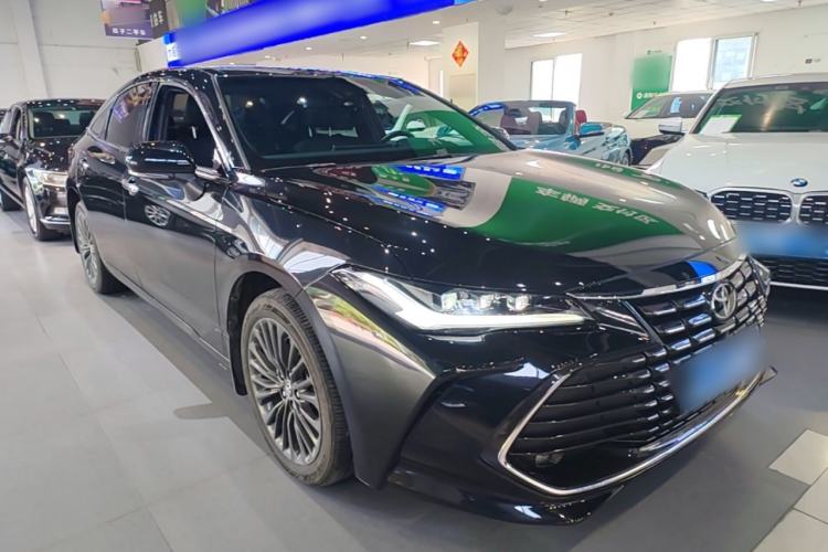 Used Toyota Avalon 2022 2.0L XLE Premium Edition Front Right 45 Deg