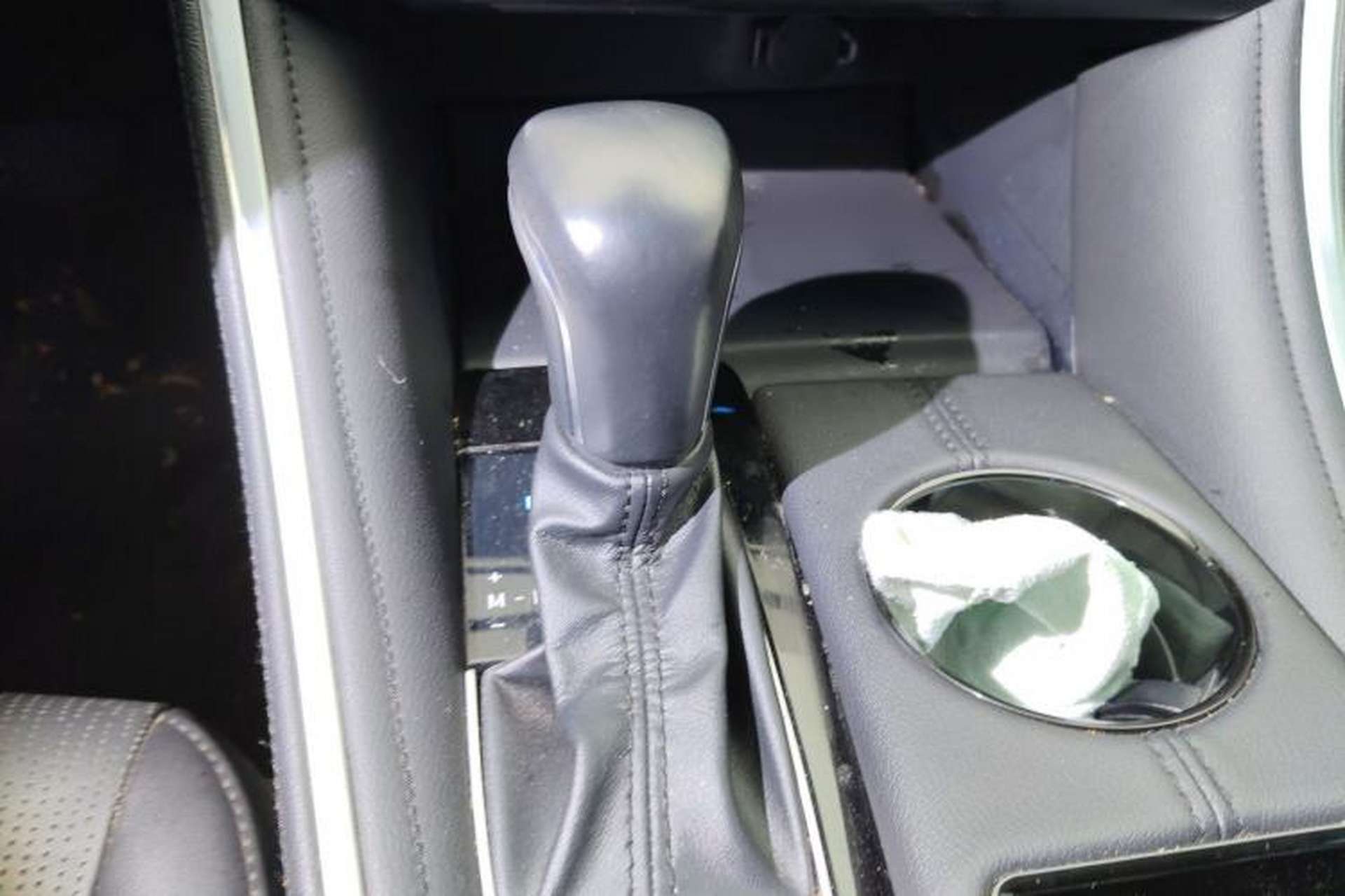 Used Toyota Avalon 2022 2.0L Luxury Edition Gear Lever