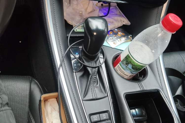 Used Toyota Avalon 2022 2.0L Luxury Edition Gear Lever