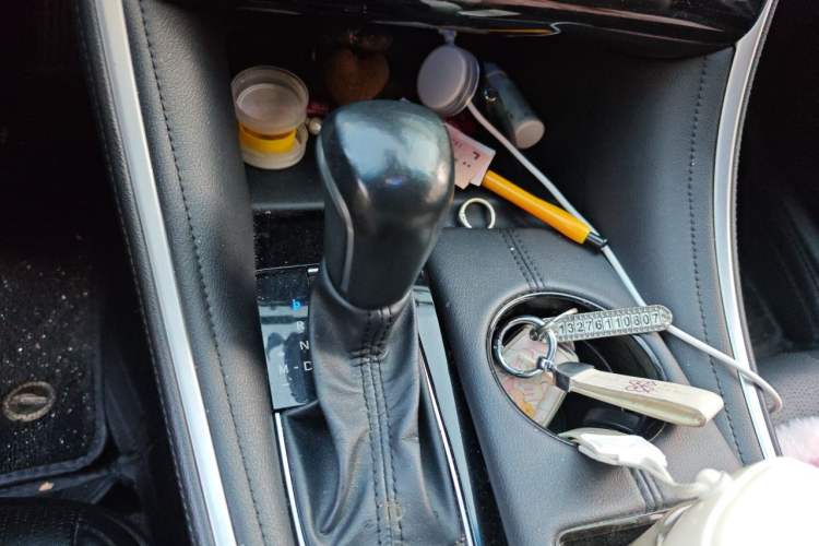 Used Toyota Avalon 2022 2.0L Luxury Edition Gear Lever