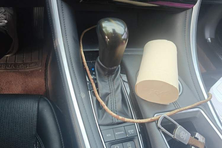 Used Toyota Avalon 2022 2.5L Touring Premium Edition Gear Lever