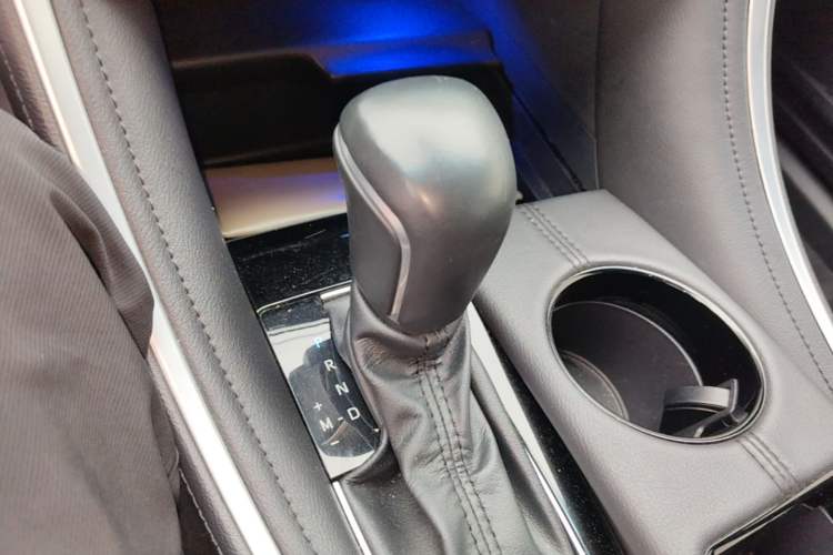 Used Toyota Avalon 2022 2.0L Ambition Edition Gear Lever