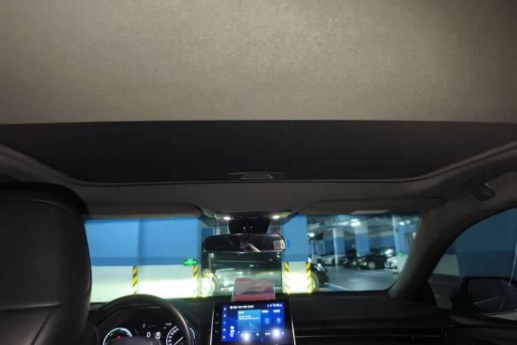 Used Toyota Avalon 2022 Dual-Engine 2.5L Luxury Edition Headliner