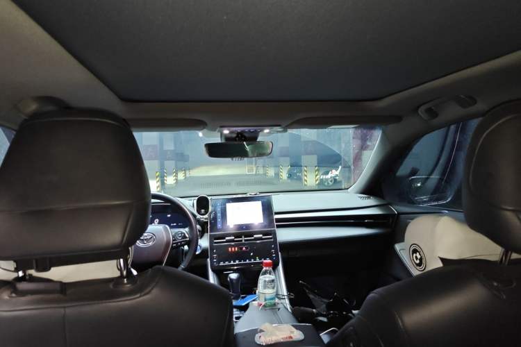 Used Toyota Avalon 2022 Dual-Engine 2.5L XLE Premium Edition Headliner