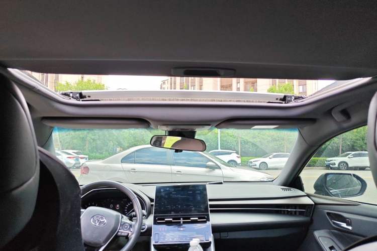 Used Toyota Avalon 2022 2.5L Luxury Edition Headliner