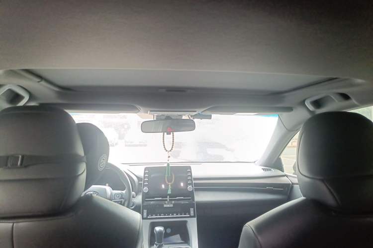 Used Toyota Avalon 2022 2.5L Luxury Edition Headliner