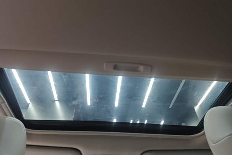 Used Toyota Avalon 2022 2.5L Luxury Edition Headliner