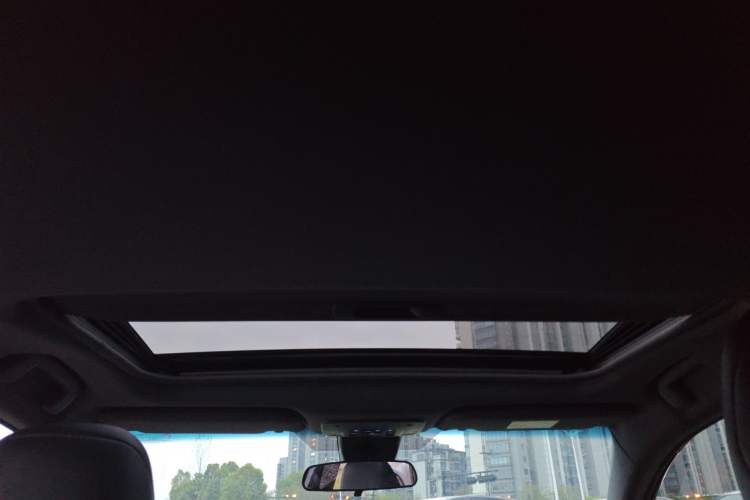 Used Toyota Avalon 2022 2.0L Luxury Edition Headliner