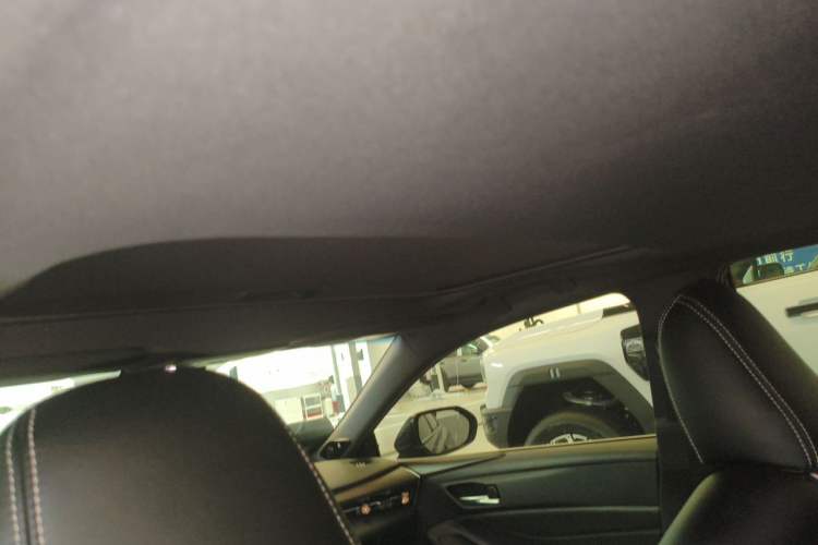 Used Toyota Avalon 2022 2.0L Ambition Edition Headliner