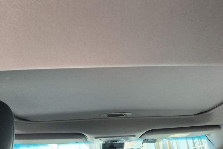 Used Toyota Avalon 2022 2.5L Luxury Edition Headliner
