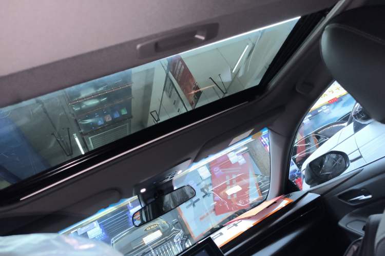 Used Toyota Avalon 2022 2.0L Ambition Edition Headliner