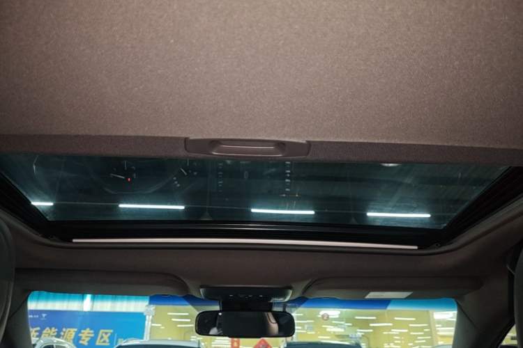 Used Toyota Avalon 2022 2.0L Luxury Edition Headliner