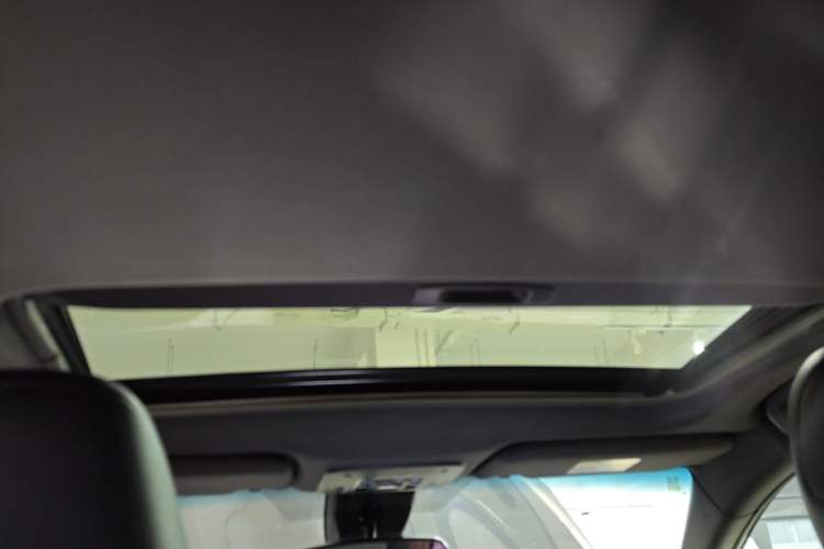 Used Toyota Avalon 2022 2.0L Luxury Edition Headliner