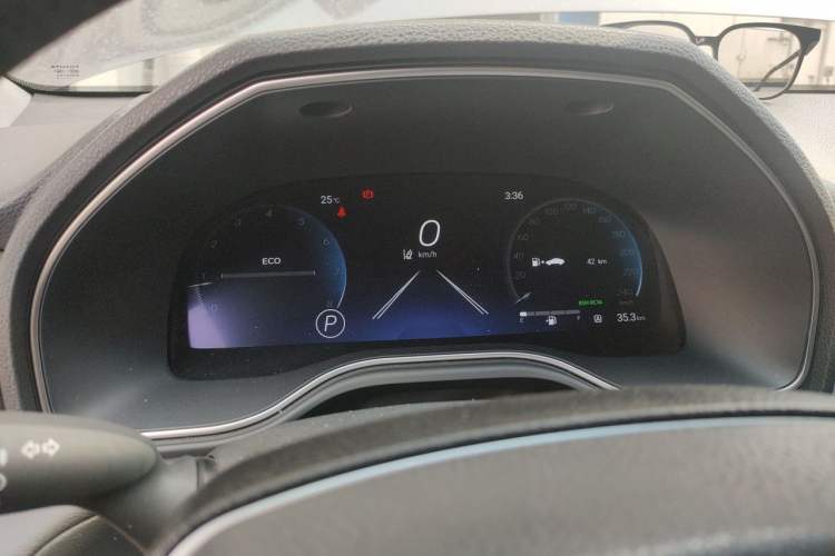 Used Toyota Avalon 2022 2.0L XLE Premium Edition Instrument Cluster