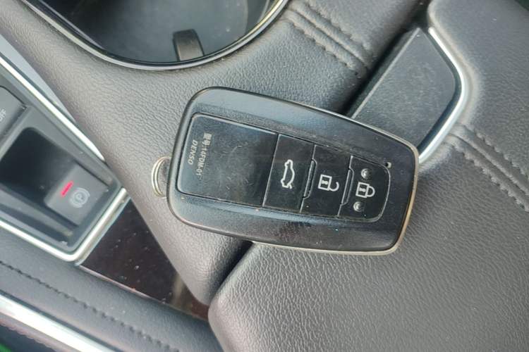 Used Toyota Avalon 2022 2.0L Luxury Edition Interior 1