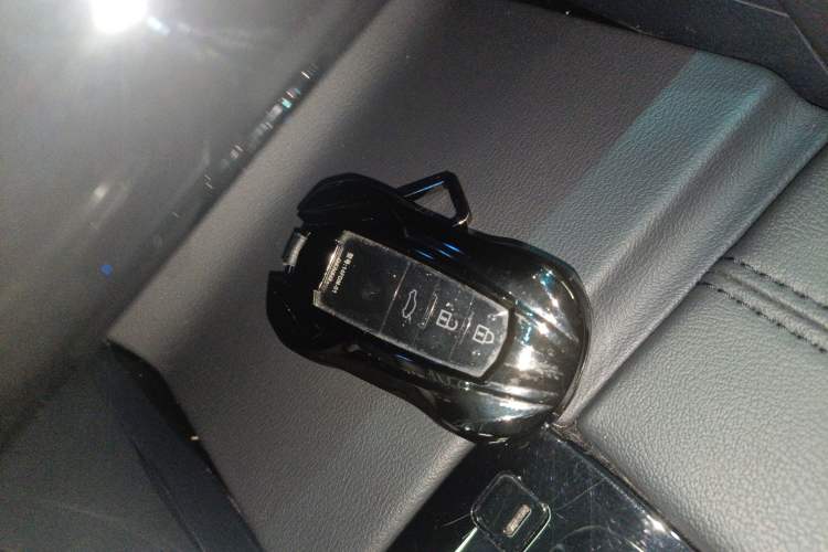 Used Toyota Avalon 2022 Dual-Engine 2.5L Luxury Edition Interior 1