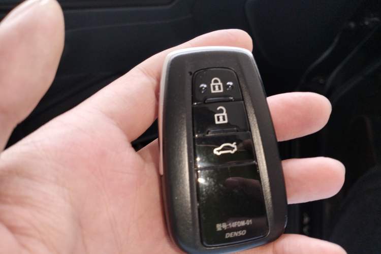 Used Toyota Avalon 2022 2.0L XLE Premium Edition Interior 1