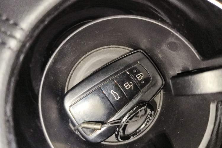 Used Toyota Avalon 2022 2.0L Luxury Edition Interior 1