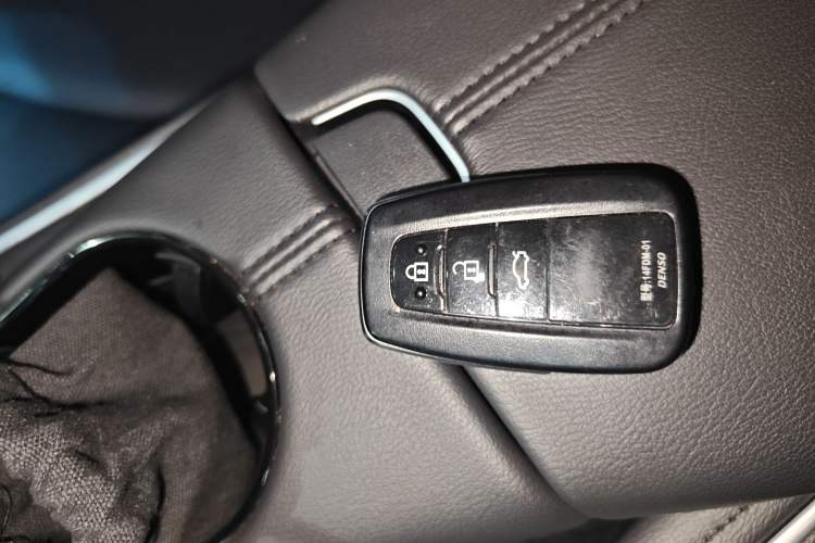 Used Toyota Avalon 2022 2.5L Luxury Edition Interior 1