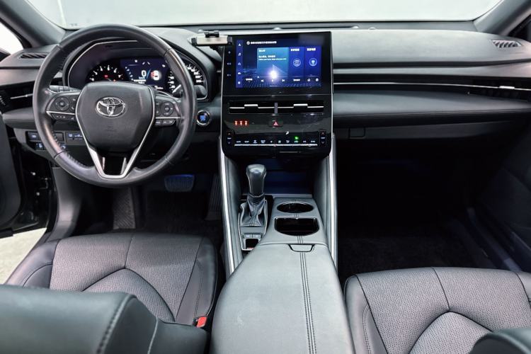 Used Toyota Avalon 2022 2.0L Luxury Edition Interior 2
