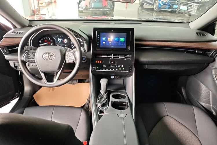 Used Toyota Avalon 2022 2.0L Ambition Edition Interior 2