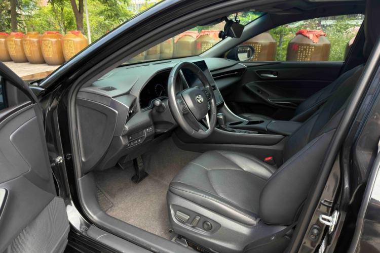 Used Toyota Avalon 2022 2.0L Luxury Edition Interior 2